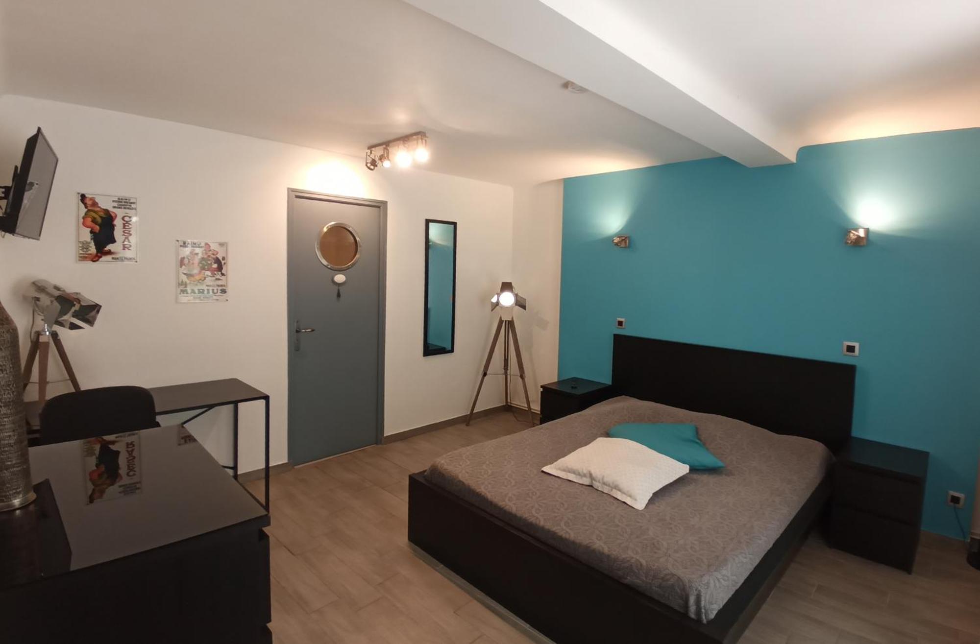 Sur Les Pas De Pagnol Bed & Breakfast Aubagne Exterior photo